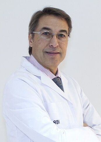 Doctor Proctologo Artur Santeugini Artusa